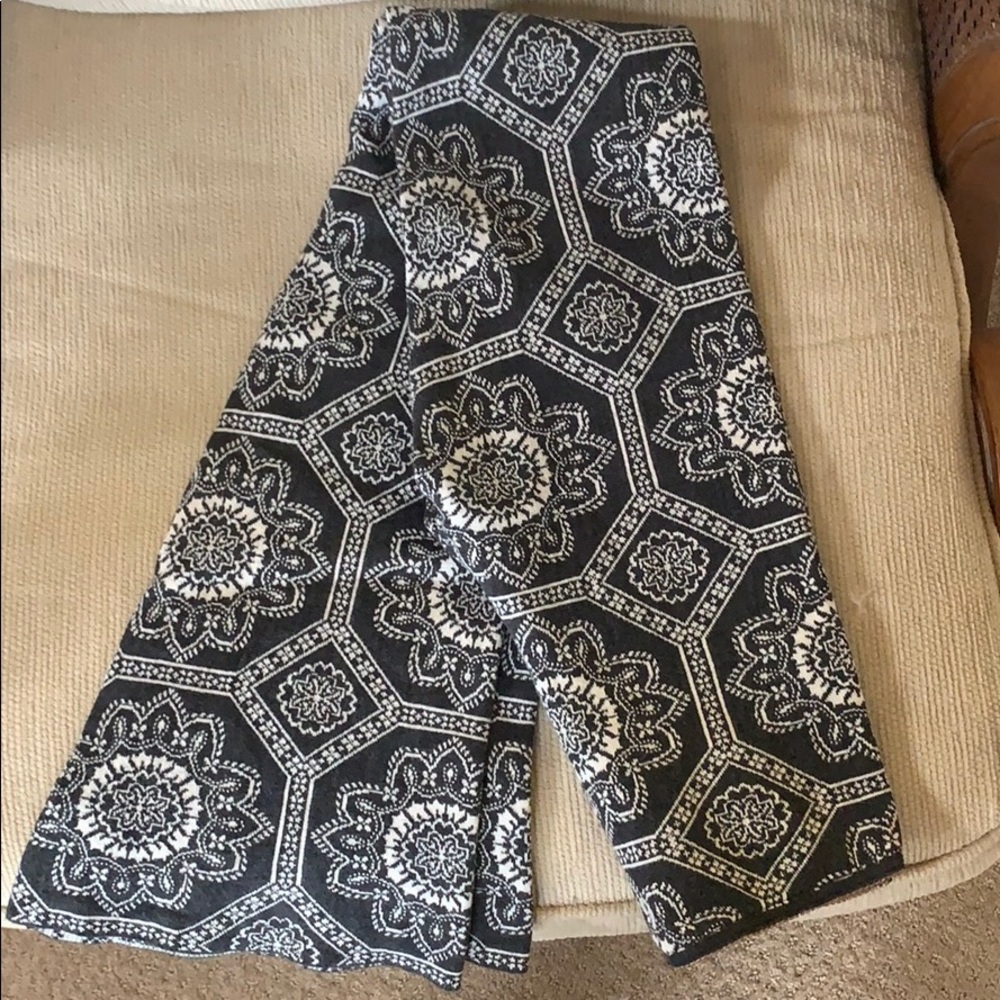 NW OddMolly Pants - Picture 2 of 5